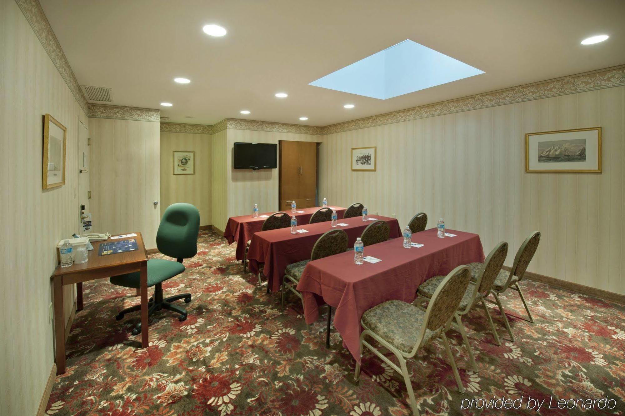 Surestay Plus By Best Western Woodbury Inn Üzleti fotó