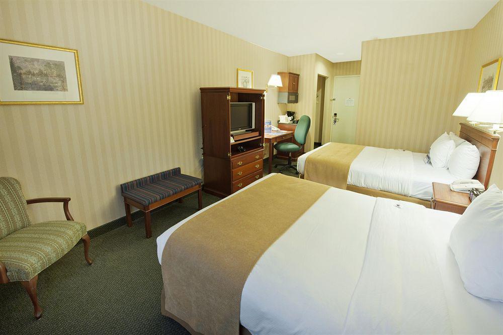 Surestay Plus By Best Western Woodbury Inn Szoba fotó